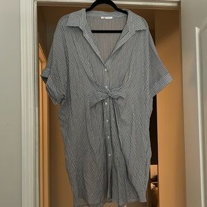 Cupshe size XL blue and white dress!